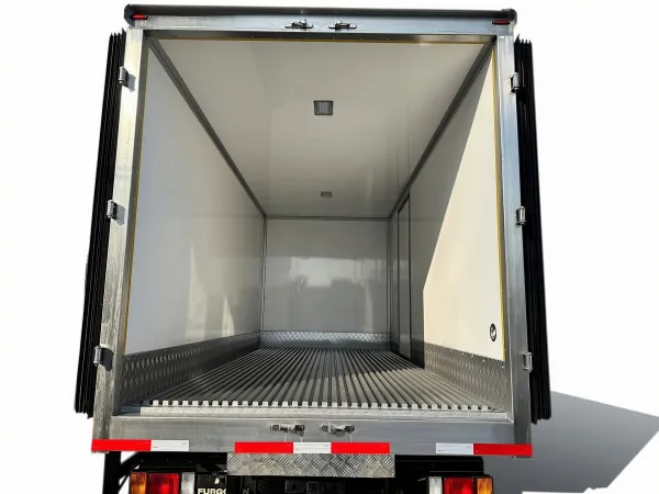 Térmica de Panel refrigerada Chevrolet NPR 816